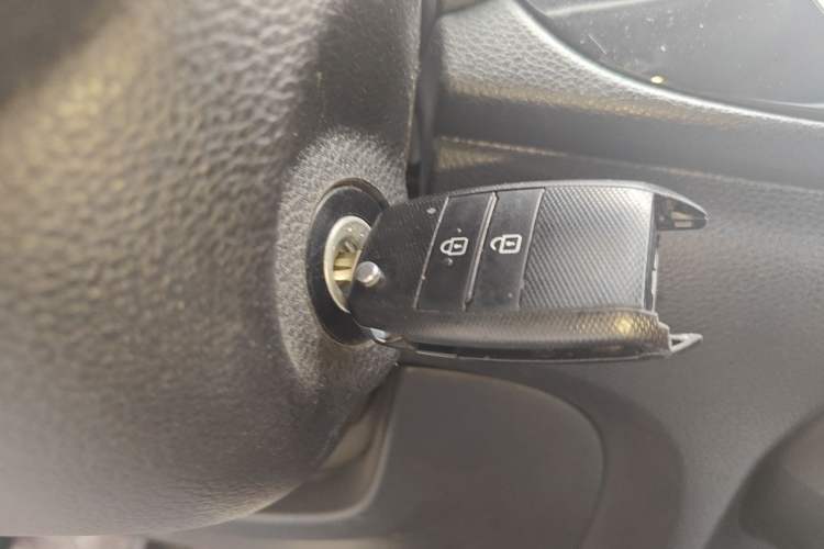 Used Kia Pegas 2019 1.4L Automatic Value Edition National VI Standard Vehicle Key
