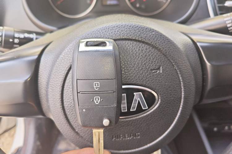 Used Kia Pegas 2019 1.4L Manual Value Edition National VI Standard Vehicle Key