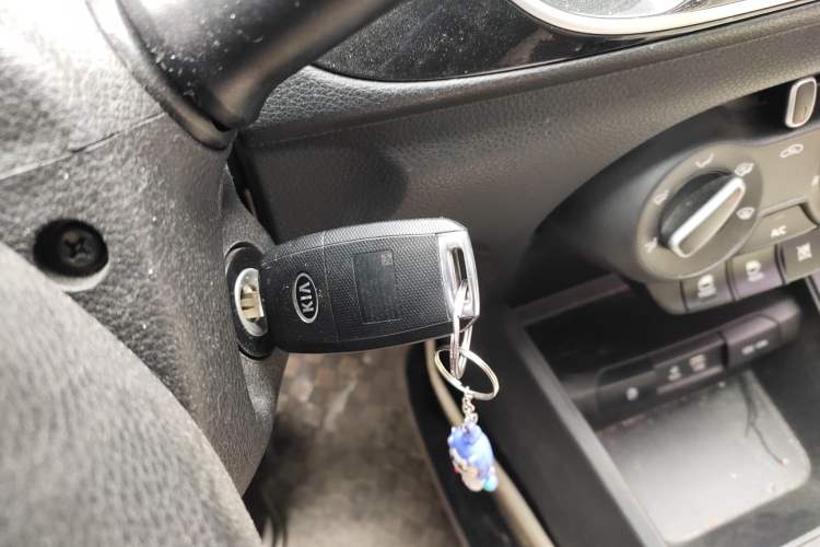 Used Kia Pegas 2019 1.4L Automatic Value Edition National VI Standard Vehicle Key