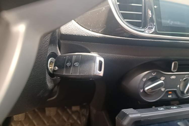 Used Kia Pegas 2019 1.4L Manual Value Edition National VI Standard Vehicle Key