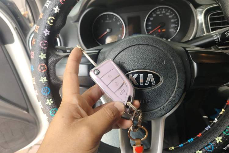 Used Kia Pegas 2019 1.4L Automatic Value Edition National VI Standard Vehicle Key