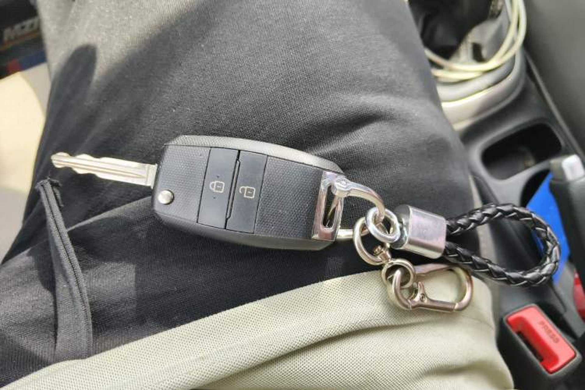 Used Kia Pegas 2019 1.4L Manual Value Edition National VI Standard Vehicle Key