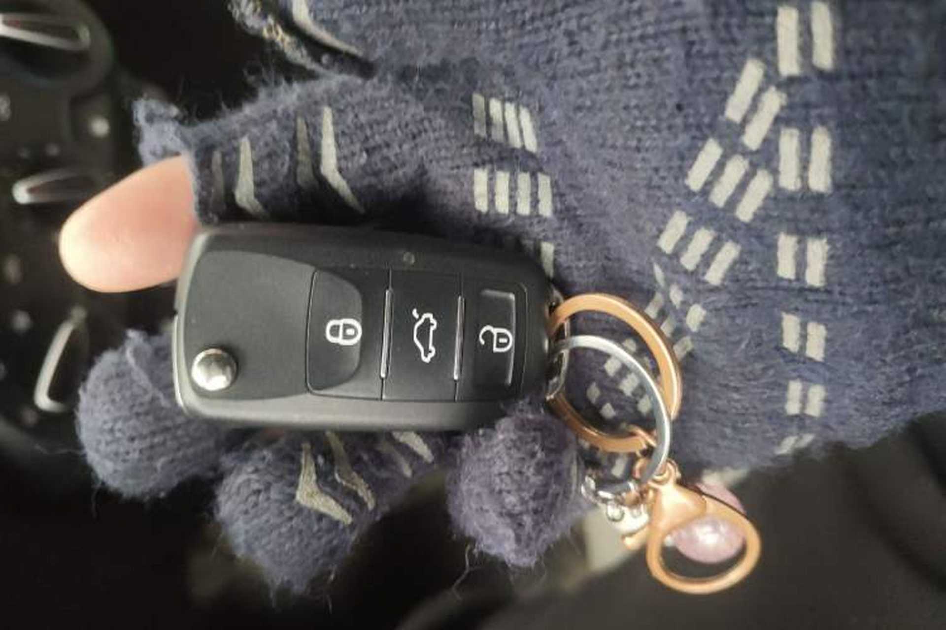 Used Kia Pegas 2019 1.4L Automatic Value Edition National Emission Standard V Vehicle Key