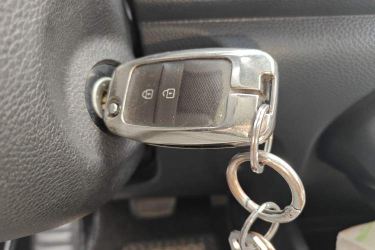 Used Kia Pegas 2019 1.4L Automatic Value Edition National VI Standard Vehicle Key