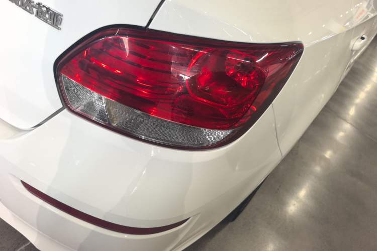 Used Kia Pegas 2020 Revised Version 1.4L Automatic Comfortable with Sunroof Right Rear Taillight