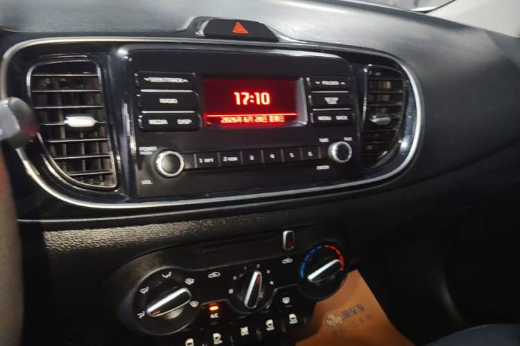 Used Kia Pegas 2020 1.4L Automatic Comfort Version with Sunroof Audio And AC Panel