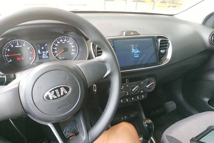 Used Kia Pegas 2020 Revised Version 1.4L Automatic Comfortable with Sunroof Center Console