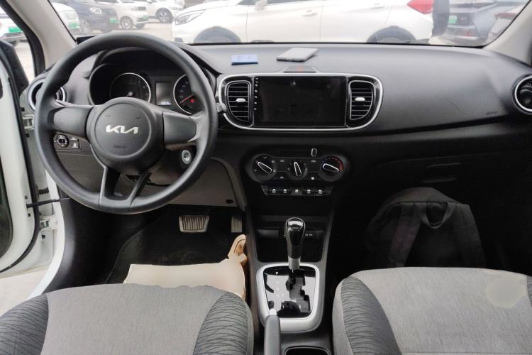 Used Kia Pegas 2020 Revised Version 1.4L Automatic Comfortable with Sunroof Center Console