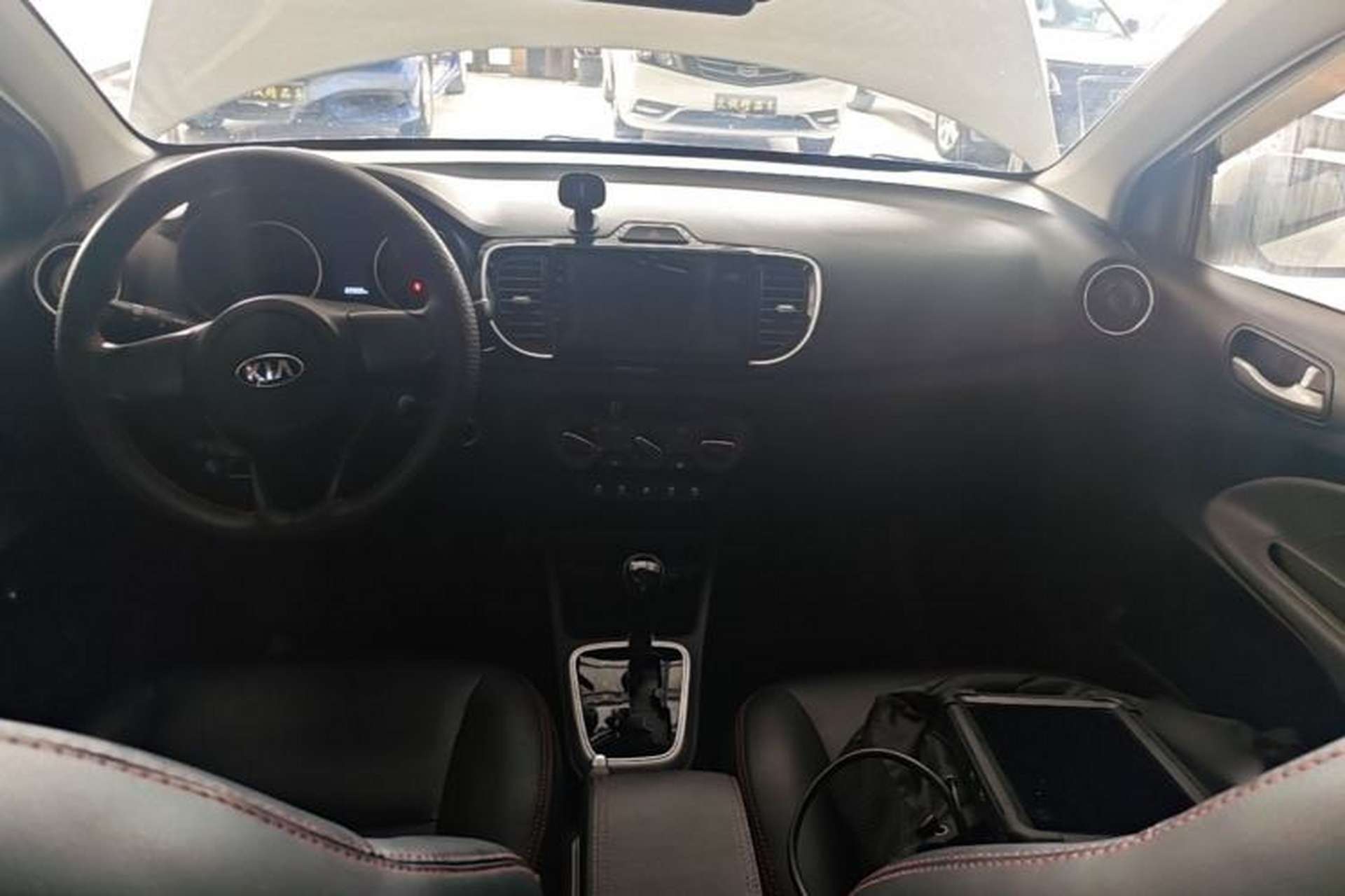 Used Kia Pegas 2020 Revised Version 1.4L Automatic Comfortable with Sunroof Center Console
