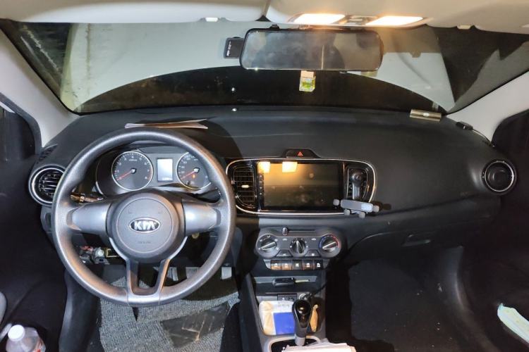 Used Kia Pegas 2020 Revised Version 1.4L Automatic Comfortable with Sunroof Center Console