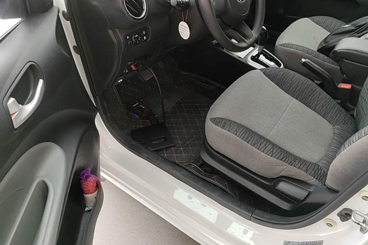Used Kia Pegas 2020 1.4L Automatic Comfort Version with Sunroof Driver Seat