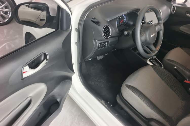 Used Kia Pegas 2020 Revised Version 1.4L Automatic Comfortable with Sunroof Driver Seat