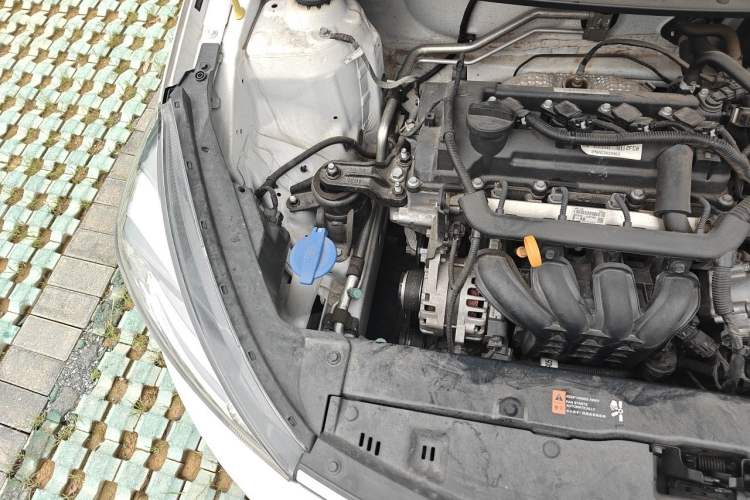 Used Kia Pegas 2020 Revised Version 1.4L Automatic Comfortable with Sunroof Engine Bay Right