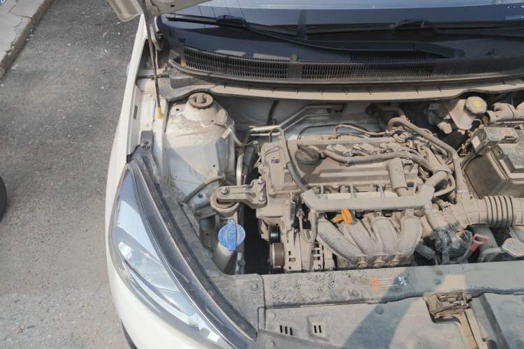 Used Kia Pegas 2020 1.4L Automatic Comfort Version with Sunroof Engine Bay Right