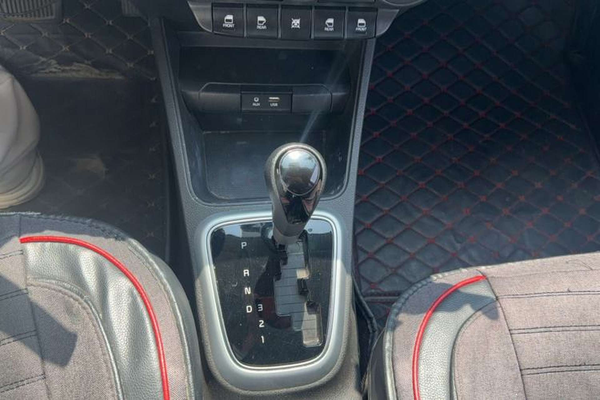 Used Kia Pegas 2020 Revised Version 1.4L Automatic Comfortable with Sunroof Gear Lever