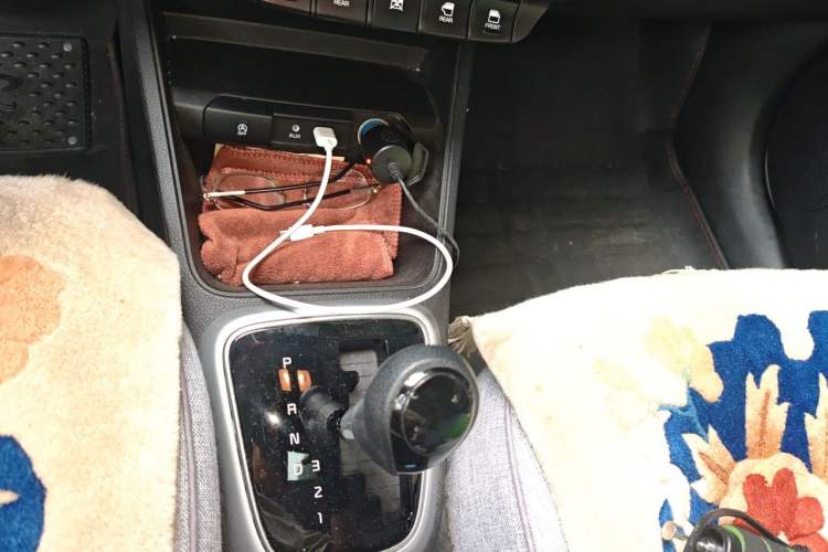 Used Kia Pegas 2020 1.4L Automatic Comfort Version with Sunroof Gear Lever
