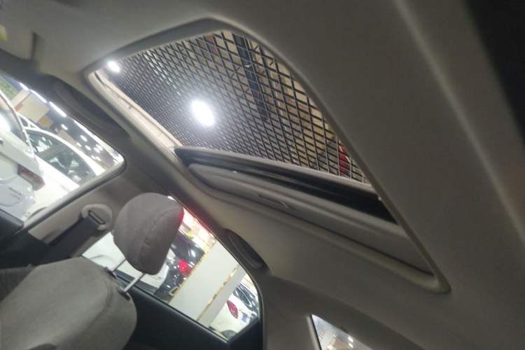 Used Kia Pegas 2020 1.4L Automatic Comfort Version with Sunroof Headliner