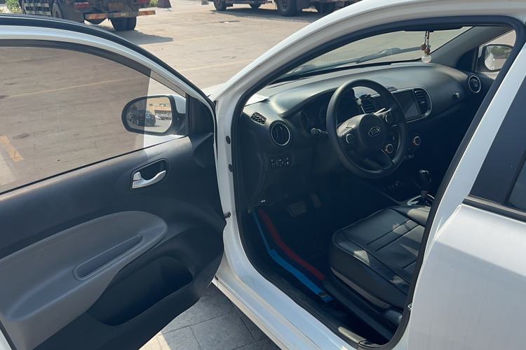 Used Kia Pegas 2020 1.4L Automatic Comfort Version with Sunroof Interior 2