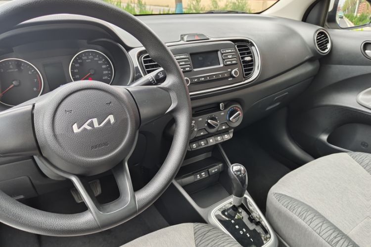 Used Kia Pegas 2020 Revised Version 1.4L Automatic Comfortable with Sunroof Interior 3