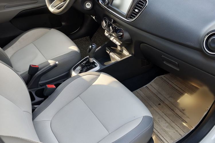 Used Kia Pegas 2020 Revised Version 1.4L Automatic Elite Connect Edition Interior 4
