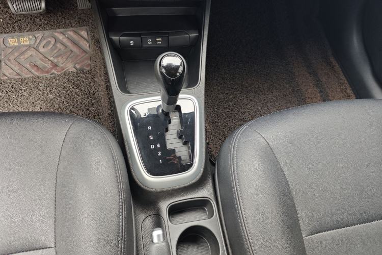 Used Kia Pegas 2020 1.4L Automatic Comfort Version with Sunroof Interior 4
