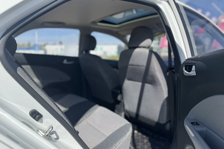 Used Kia Pegas 2020 1.4L Automatic Elite Connect Edition Interior 5