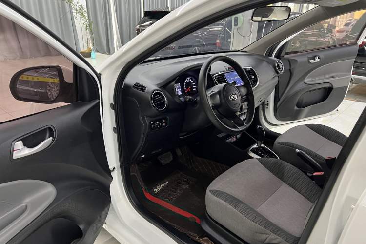 Used Kia Pegas 2020 Revised Version 1.4L Automatic Comfortable with Sunroof Interior 6