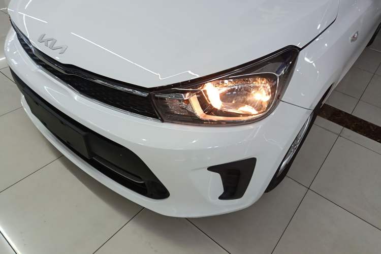Used Kia Pegas 2020 1.4L Automatic Elite Connect Edition Left Front Headlight
