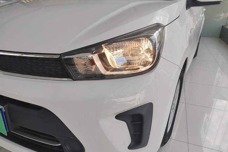 Used Kia Pegas 2020 Revised Version 1.4L Automatic Comfortable with Sunroof Left Front Headlight