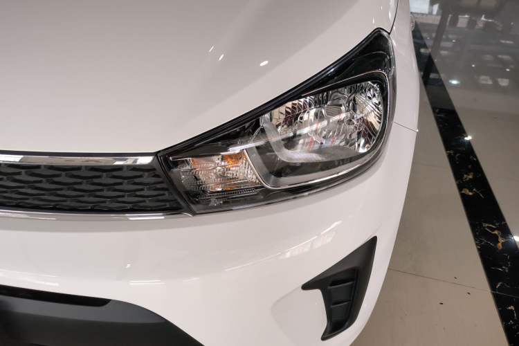 Used Kia Pegas 2020 Revised Version 1.4L Automatic Comfortable with Sunroof Left Front Headlight