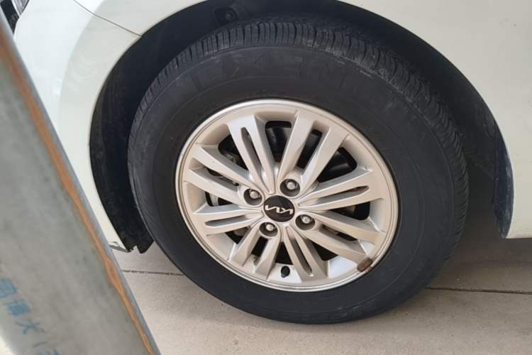 Used Kia Pegas 2020 Revised Version 1.4L Automatic Comfortable with Sunroof Left Front Wheel Hub