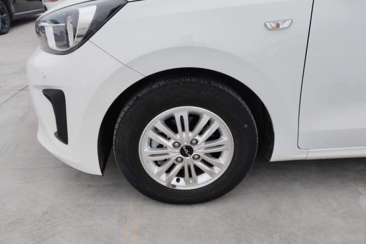 Used Kia Pegas 2020 Revised Version 1.4L Automatic Comfortable with Sunroof Left Front Wheel Hub