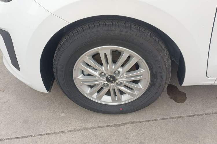 Used Kia Pegas 2020 Revised Version 1.4L Automatic Comfortable with Sunroof Left Front Wheel Hub
