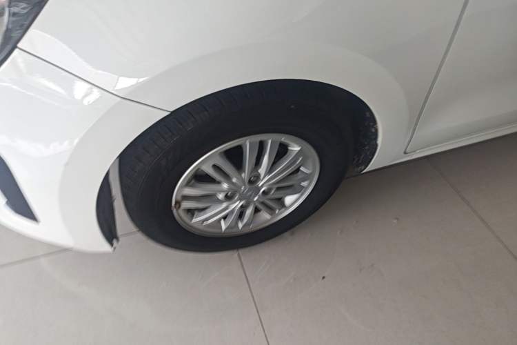 Used Kia Pegas 2020 Revised Version 1.4L Automatic Comfortable with Sunroof Left Front Wheel Hub