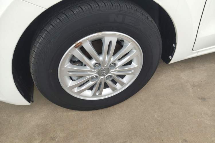 Used Kia Pegas 2020 Revised Version 1.4L Automatic Comfortable with Sunroof Left Front Wheel Hub