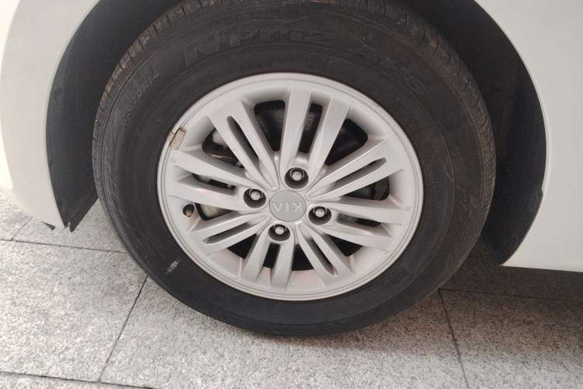 Used Kia Pegas 2020 Revised Version 1.4L Automatic Comfortable with Sunroof Left Front Wheel Hub