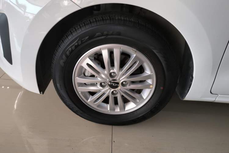 Used Kia Pegas 2020 Revised Version 1.4L Automatic Comfortable with Sunroof Left Front Wheel Hub