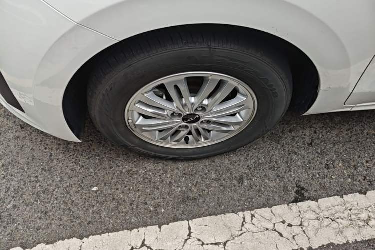 Used Kia Pegas 2020 Revised Version 1.4L Automatic Comfortable with Sunroof Left Front Wheel Hub