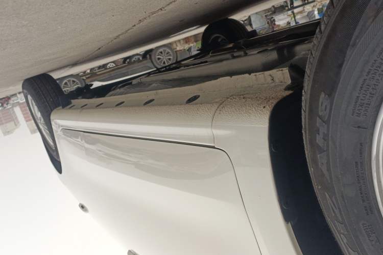 Used Kia Pegas 2020 Revised Version 1.4L Automatic Comfortable with Sunroof Left Side Sill