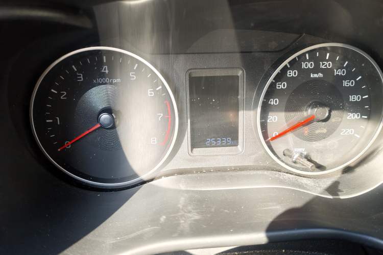 Used Kia Pegas 2020 Revised Version 1.4L Automatic Elite Connect Edition Odometer Close Up