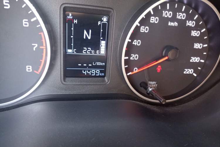 Used Kia Pegas 2020 Revised Version 1.4L Automatic Comfortable with Sunroof Odometer Close Up