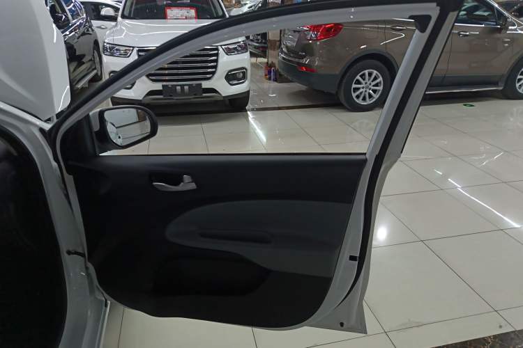 Used Kia Pegas 2020 1.4L Automatic Elite Connect Edition Right Front Door Interior