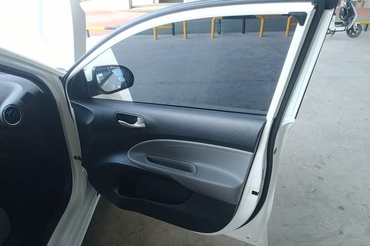 Used Kia Pegas 2020 Revised Version 1.4L Automatic Comfortable with Sunroof Right Front Door Interior