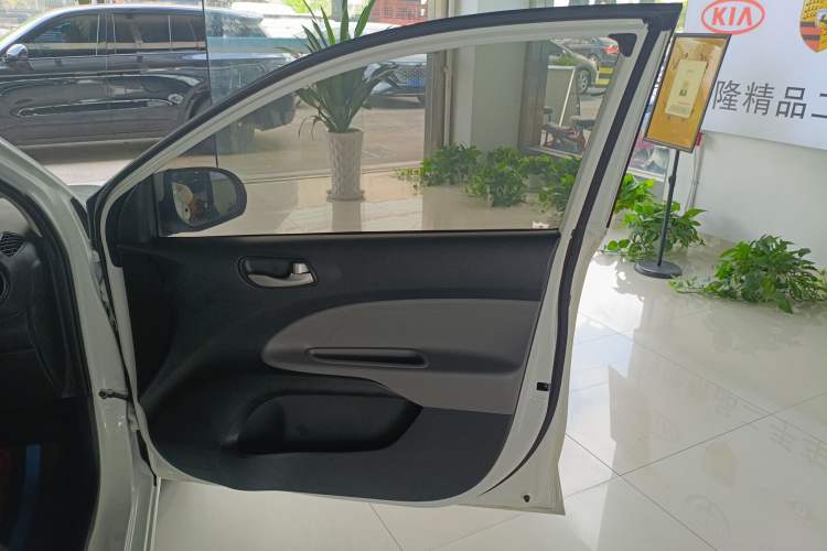 Used Kia Pegas 2020 1.4L Automatic Comfort Version with Sunroof Right Front Door Interior