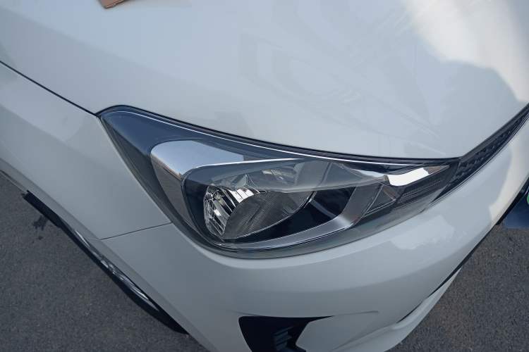 Used Kia Pegas 2020 Revised Version 1.4L Automatic Comfortable with Sunroof Right Front Headlight