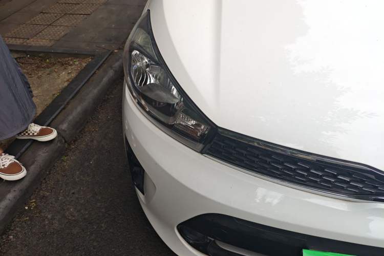 Used Kia Pegas 2020 1.4L Automatic Comfort Version with Sunroof Right Front Headlight