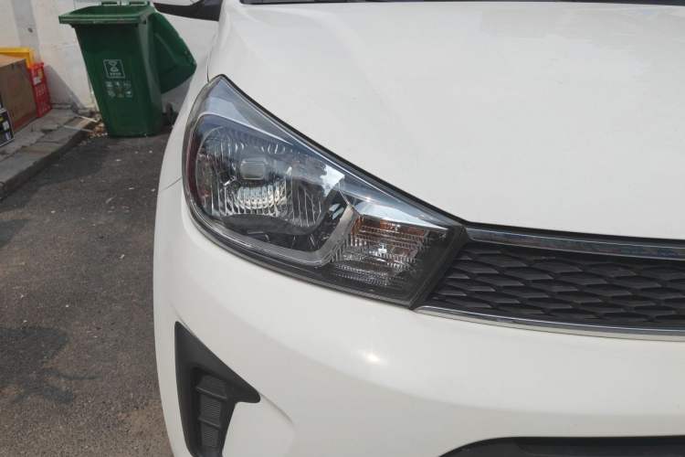 Used Kia Pegas 2020 1.4L Automatic Comfort Version with Sunroof Right Front Headlight