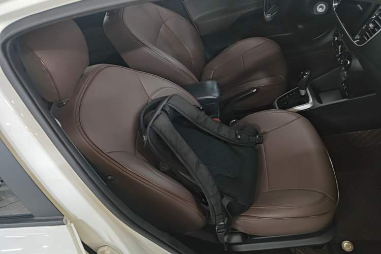 Used Kia Pegas 2020 Revised Version 1.4L Automatic Elite Connect Edition Right Front Seat
