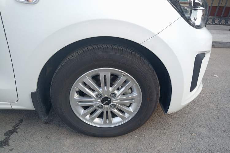 Used Kia Pegas 2020 Revised Version 1.4L Automatic Comfortable with Sunroof Right Front Wheel Hub
