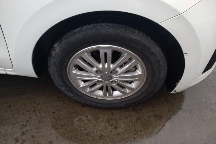 Used Kia Pegas 2020 Revised Version 1.4L Automatic Comfortable with Sunroof Right Front Wheel Hub